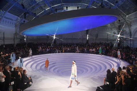 The Best Anya Hindmarch Catwalks From London Fashion Week