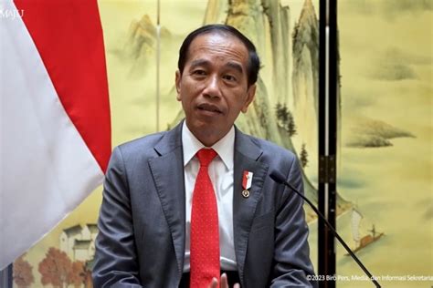 Jokowi Pamerkan Ekonomi Ri Tumbuh Di Atas Tujuh Kuartal Beruntun