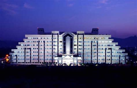 Vellore Institute Of Technology Vit Rankings Fees And Courses