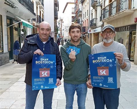 Zarautz Los Hosteleros De Zurekin Inician La Campaña Eman Bostekoa