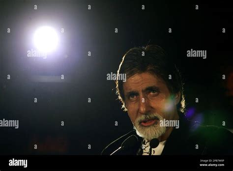 Bollywood Hero Mobile Wallpapers