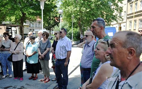 Otkriveno Spomen Obilje Je Jevrejima Tuzle Poginulim Tokom Drugog