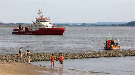 Badeunfälle im Norden 16 Jähriger in Elbe vermisst WELT