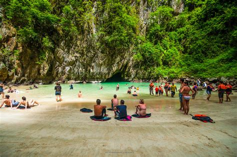 Para Sos De Playa No Tan Conocidos De Tailandia Y Uno De Ellos