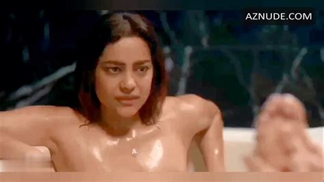 POOJA BHATT Nude AZNude