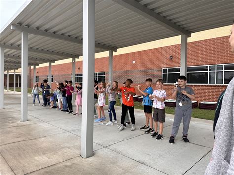 Mrs. Hawk's class created simple... - Silsbee Elementary