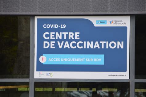 Covid Le Centre De Vaccination De Nantes Red M Nage La Beaujoire