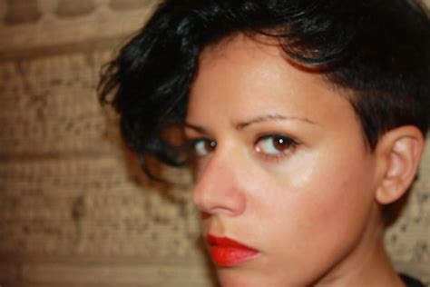 Laura Vazquez La Maison Dans La Terre Websynradio