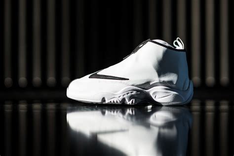 Nike Air Zoom Flight "The Glove" | Hypebeast