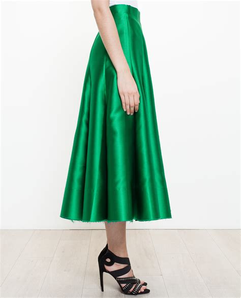 Lyst Natasha Zinko Satin Midi Skirt In Green