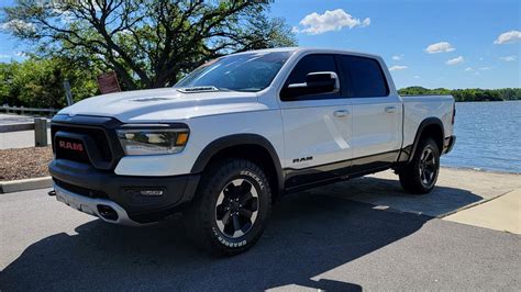 2019 Ram 1500 Rebel Hemi V8 4x4 Panoramic Sunroof Navigation