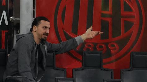 Il Milan Getta La Maschera Ibra Dirigente A Milanello E Sul Mercato