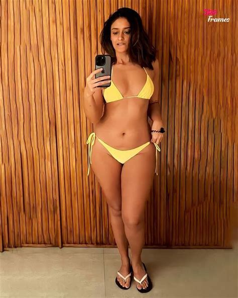 Star Frames On Instagram Ravishing Ileana Bikini Sets Internet On