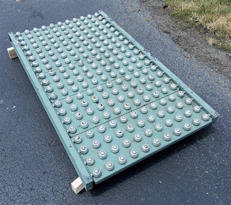Hytrol Ball Transfer Conveyor