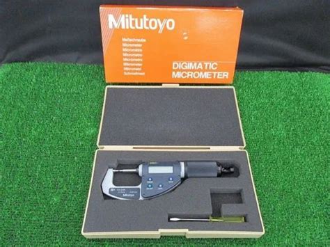 Absolute Digimatic Micrometers Series 227 At Rs 7000piece Micrometer