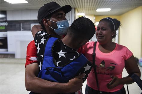 Migrantes Vuelven A Venezuela Tras Fracasar En Su Intento De Llegar A Eeuu