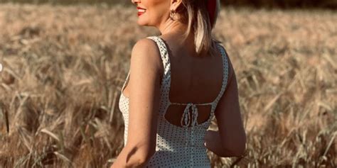 Deputetja e Kuvendit shfaqet me bikini si rallë herë BotaPress