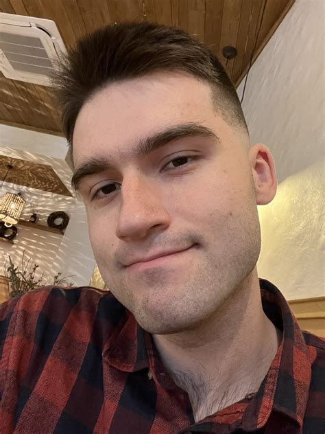 Макс 🧸 (@MaxTsvelikh) / Twitter