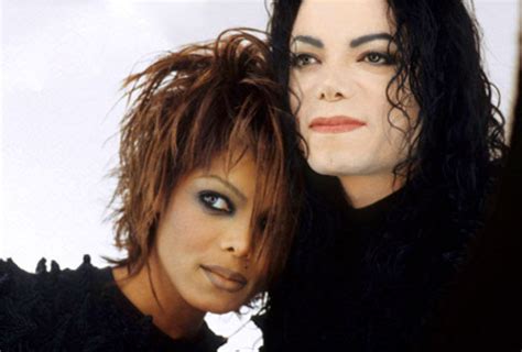 Michael Jackson & Janet Jackson Foot the Family. : ThyBlackMan