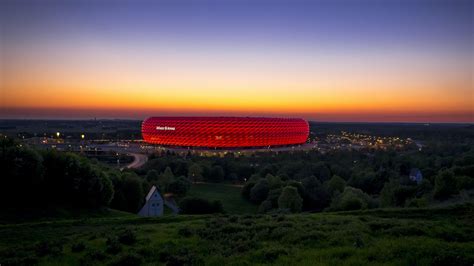 Munich city tour with self-guided visit of the FC Bayern Munich stadium ...