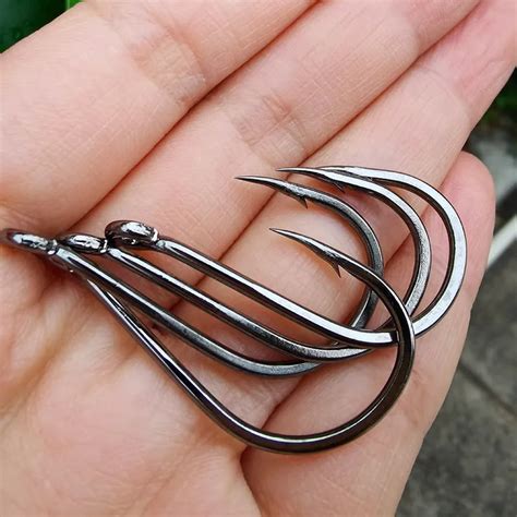 50pcs Pack Big Eye Fishing Hook Circle Offset Fishhooks Barbed