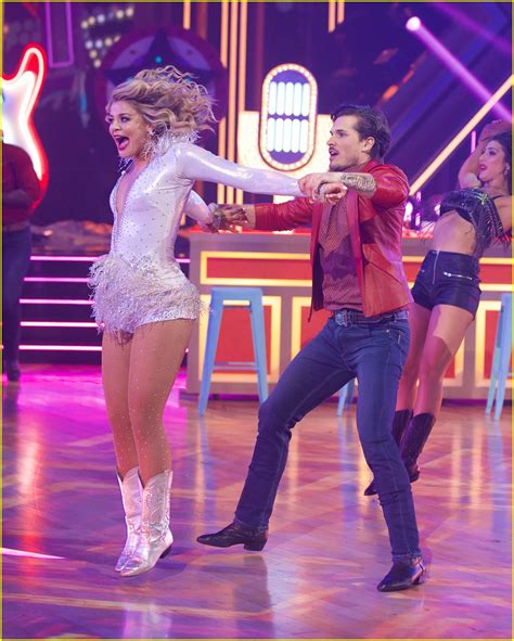 Lauren Alaina Ends Her 'DWTS' Season With Her First 30!: Photo 4394396 ...