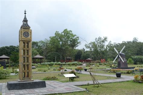 The World Landmark Merapi Park Pasar Kota Gede Yia