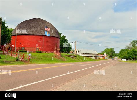 Round barn along Route 66, Arcadia, Oklahoma, USA Stock Photo - Alamy