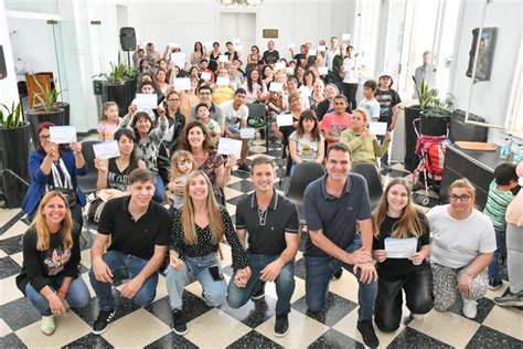 MANTEGAZZA RECIBIÓ A EMPRENDEDORAS Y EMPRENDEDORES DEL DISTRITO Radio