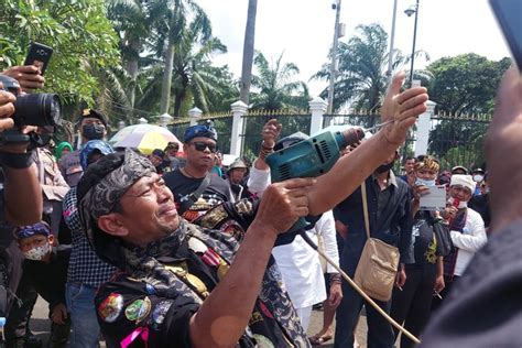 Ramai Massa Desak Arteria Dahlan Dipecat Sekjen Pdip Sudah Diberi