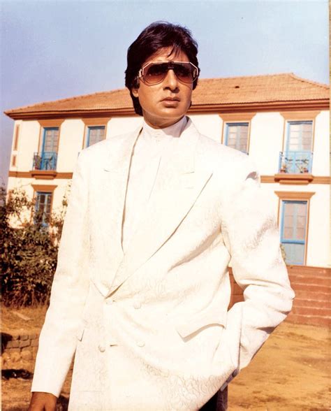 Amitabh Bachchan Wiki, Height,Biography, Weight, Age, Affair, Family & More