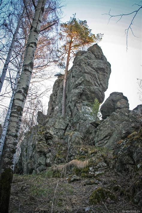 Белый камень и его скальный гребень — Ураловед