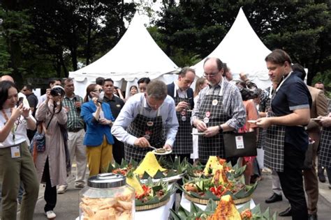 Dubes Uni Eropa Ikuti Lomba Tumpeng Di Perayaan Hari Eropa ANTARA News