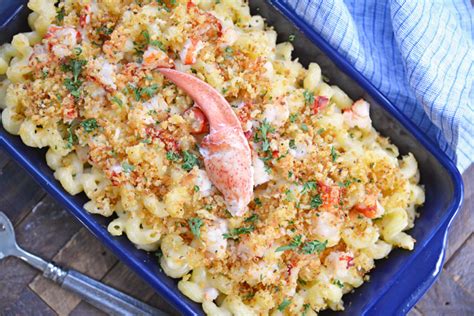 BEST Lobster Mac and Cheese Recipe - Creamy, Delicious and EASY!