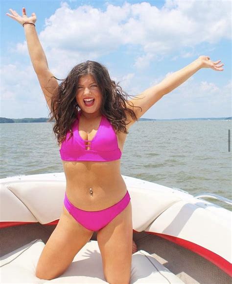 Hot Sexy Janay Lewis Bikini Pics