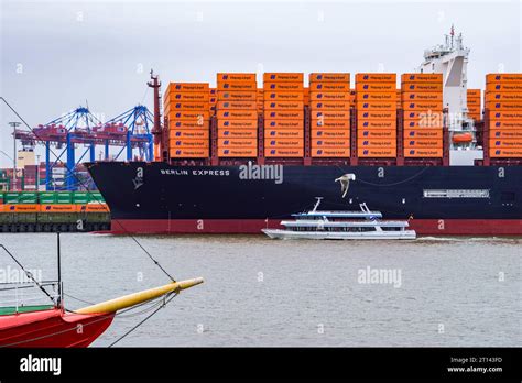 Container Container Schiffe Schiffe Boote Hi Res Stock Photography And