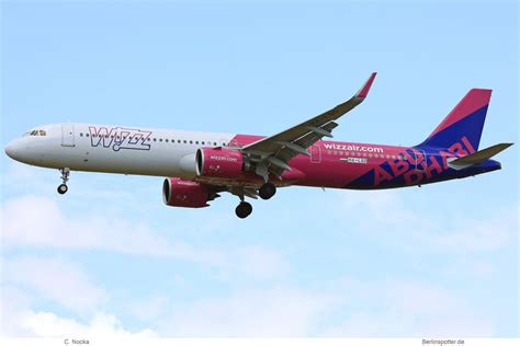 Wizz Air Abu Dhabi Airbus A321neo Ha Lgd Berlin Spotterde