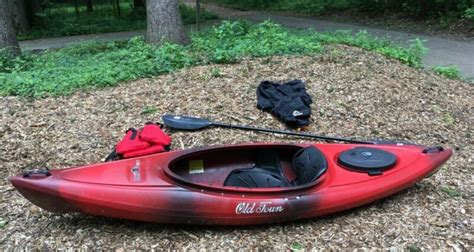 Old Town Kayak Heron 9xt Recreational Kayak Black Cherry For Sale