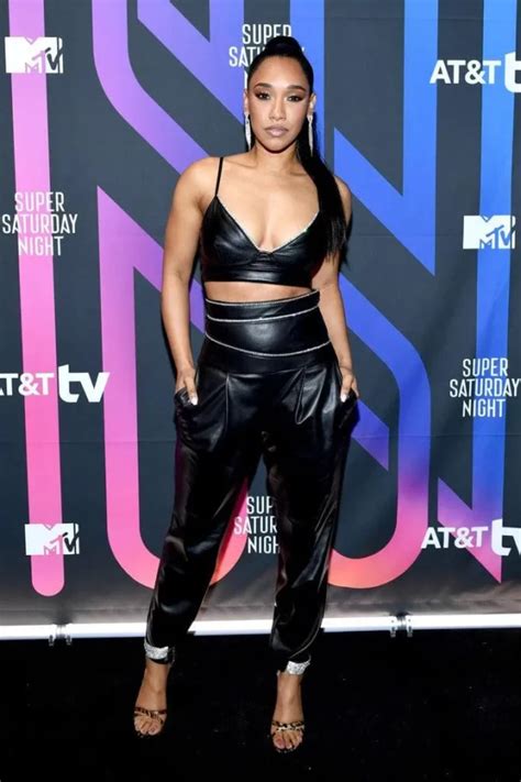 Candice Patton Hot And Sexy Bikini Pictures Woophy