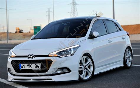 Hyundai I20 Custom Yan Marşpiyel Plastik Boyasız