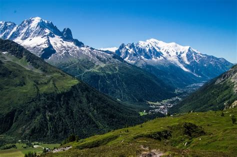 Paisaje De Los Alpes Franceses Foto Premium