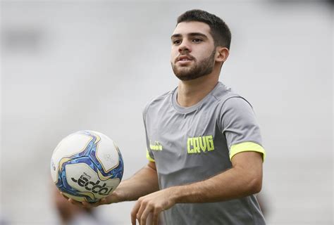 Dudu Comemora Renova O De Contrato O Gigante Da Colina Supervasco