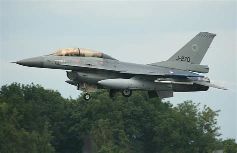 J-270_002.jpg photos | F-16.net