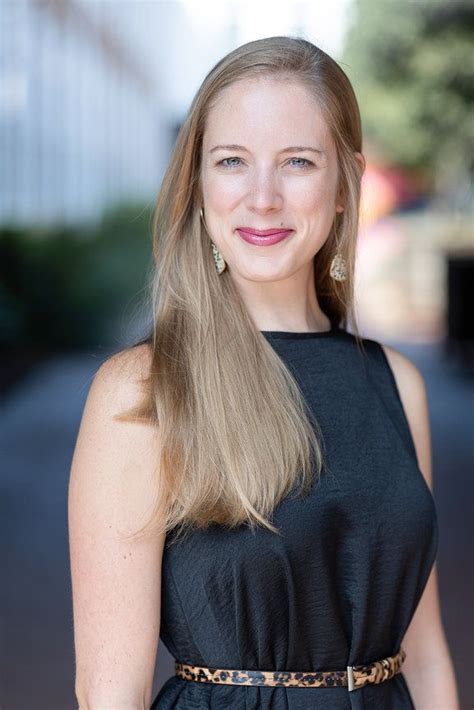 The Office Headshot Checklist | Headshots, Photographic studio ...