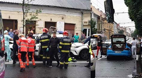 Video Foto Cluj Accident cu 3 mașini pe Calea Moților