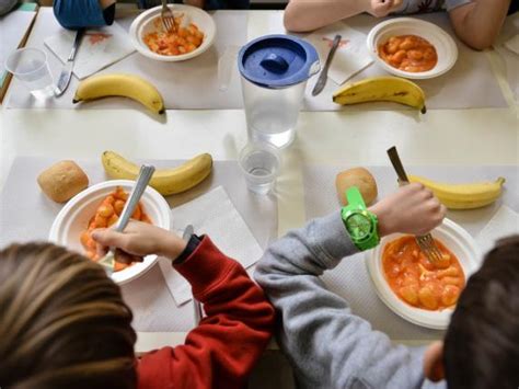 Firenze Bambini All Ospedale Meyer Dopo Aver Mangiato A Scuola Si