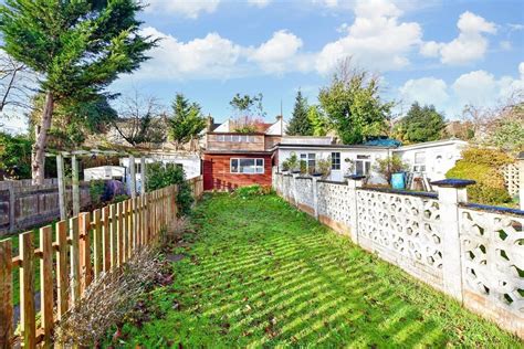 3 Bed Terraced House For Sale In Montfort Road Strood Rochester Kent