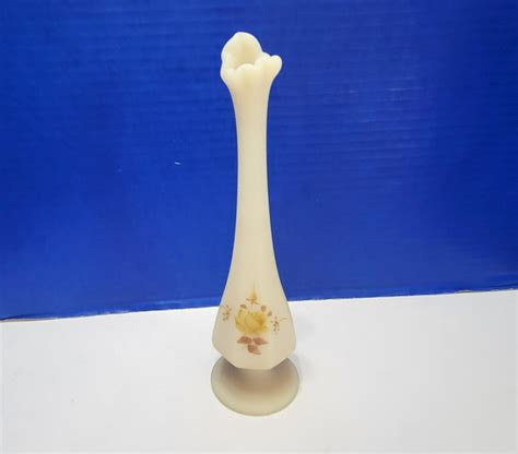 Vintage Fenton Custard Glass Bud Vase Hand Painted And Signed Ebay