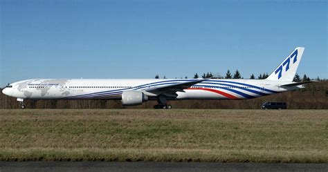 BOEING AVIATION: 777