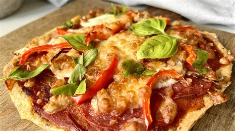 Keto Pizza Serowa Kt R Zrobisz W Minut Bez Dodatku M Ki Czy